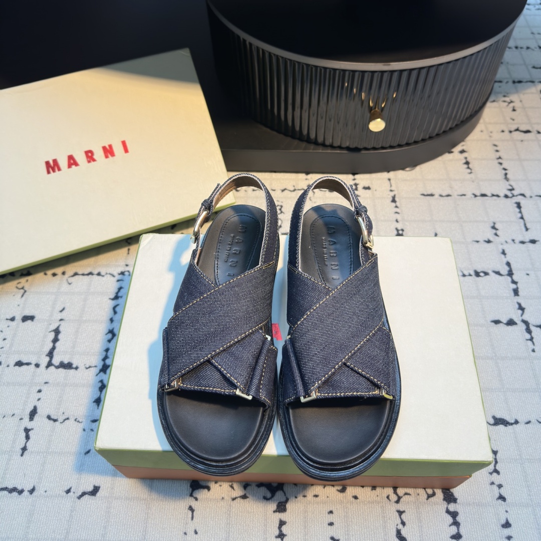 MARNI マルニ クロスベルト厚底サンダル 35 美品 マルニ MARNI クロスベルト プラットフォームサンダル 厚底